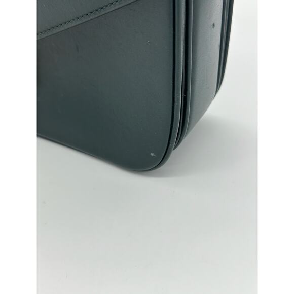 Celine Shiny Calfskin Medium C Bag Hunter Green 2018 collection! Gorgeous! - Picture 7 of 16